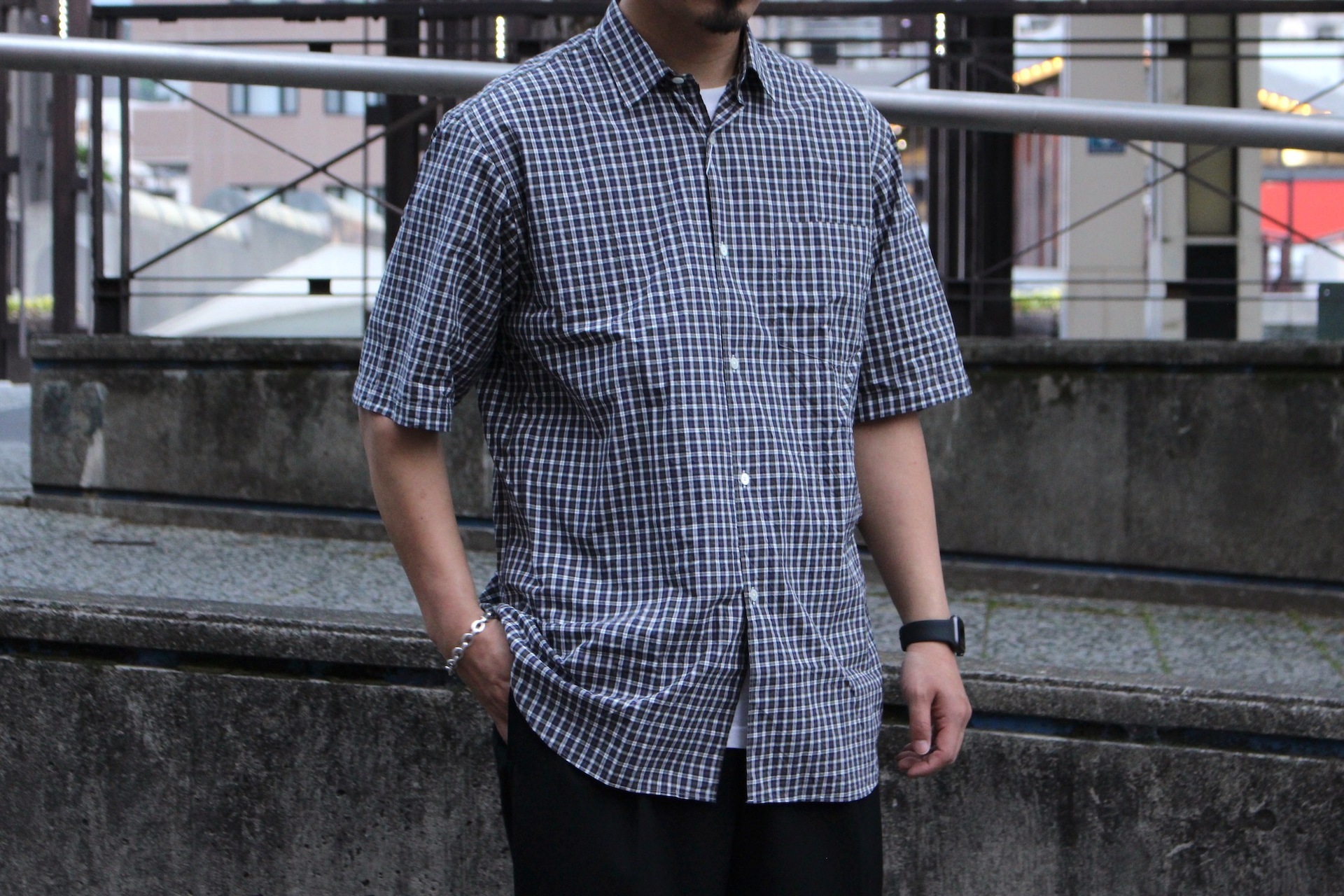 偉大な comoli 19SSタータンチェックシャツ | artfive.co.jp