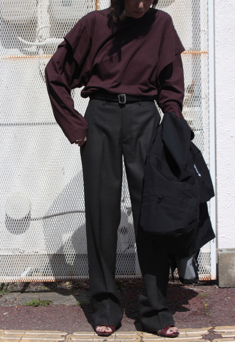 FUMIKA_UCHIDA TUCK SLACKS | academiadevendasmb.com.br