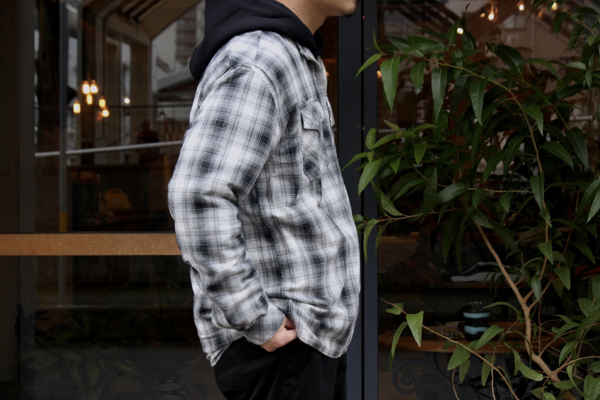 nonnative - WORKER PULLOVER SHIRT RELAXED FIT COTTON OMBRE PLAID