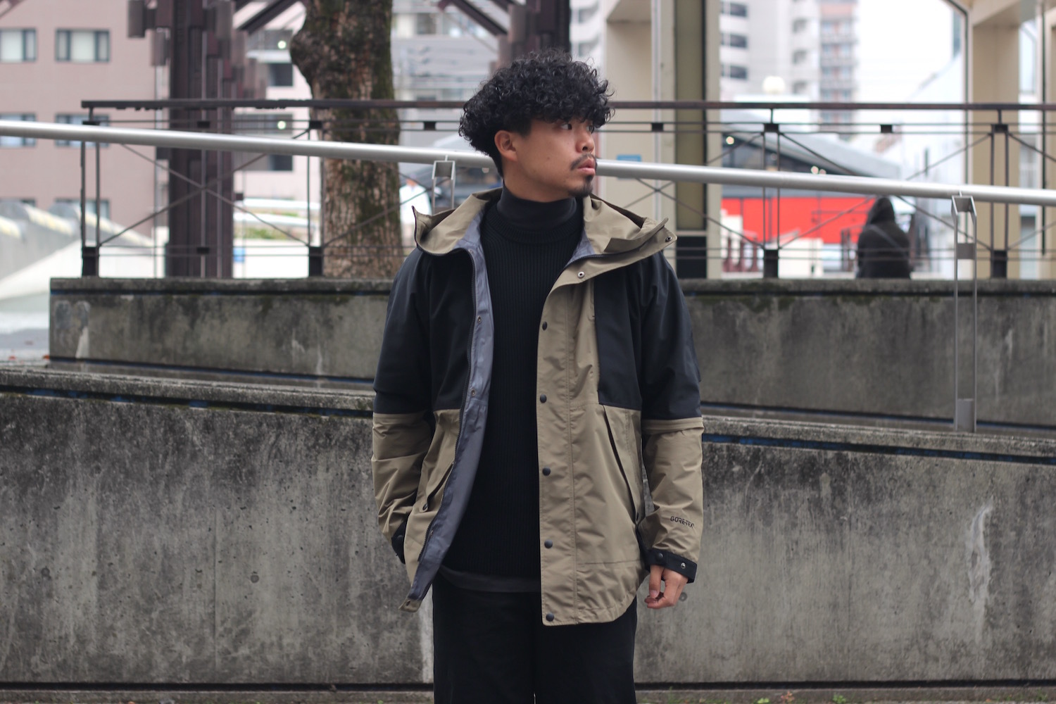 名作！nonnative ALPINIST JACKET GORE-TEX 0 - ダウンジャケット