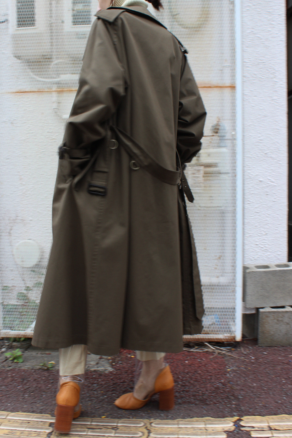 AURALEE - FINX CHAMBRAY BIG TRENCH COAT: VIOLA STELLA women's blog