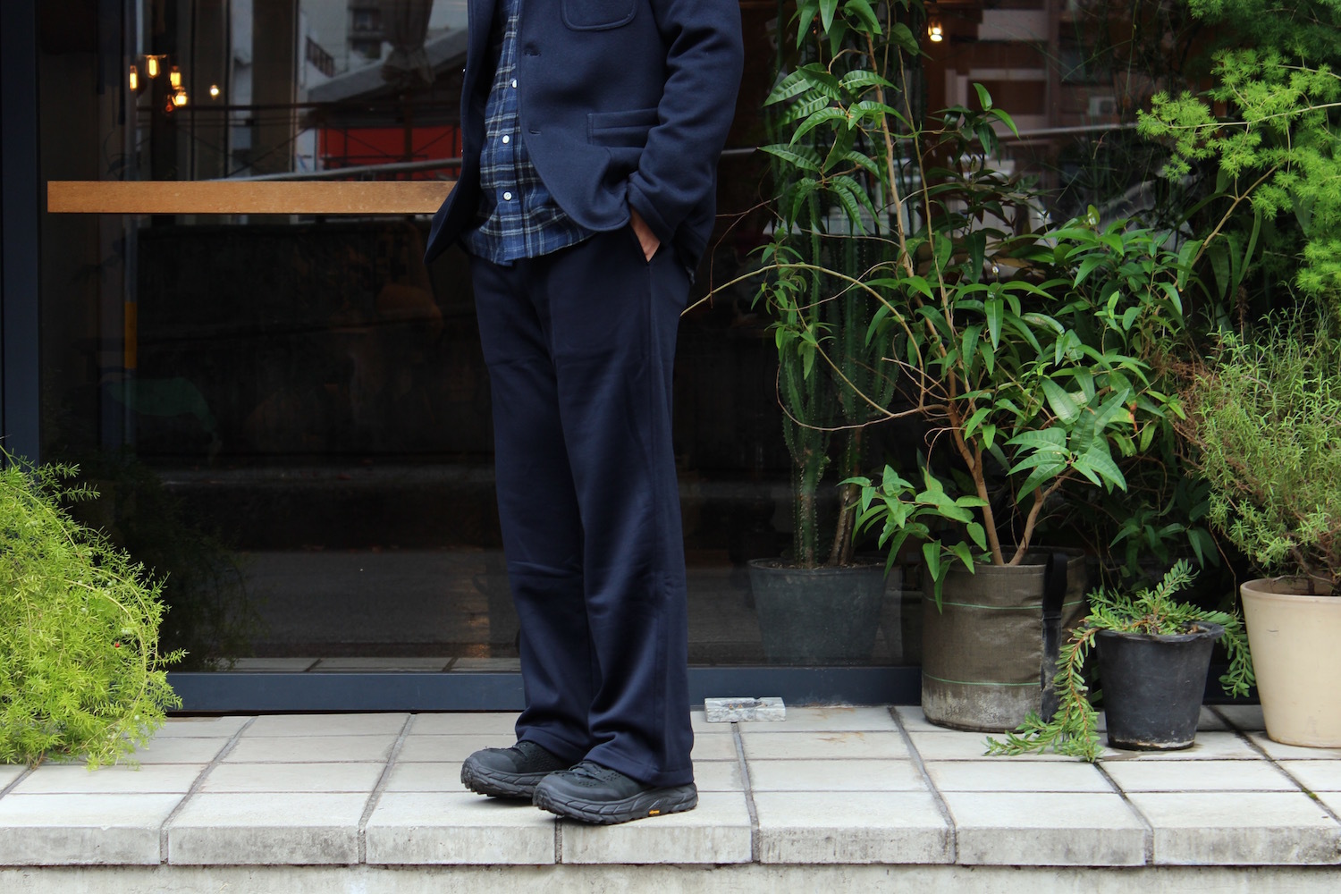 COMOLI - ナイロンコットン裏毛ナロートラックパンツ: VIOLA STELLA men's blog