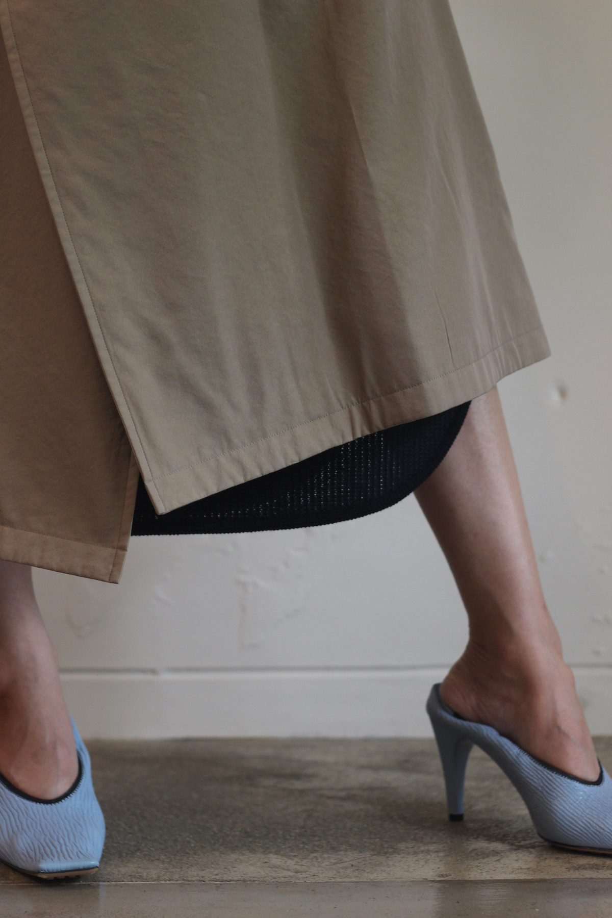 AURALEE - WASHED FINX CUPRO TWILL LONG COAT: VIOLA STELLA