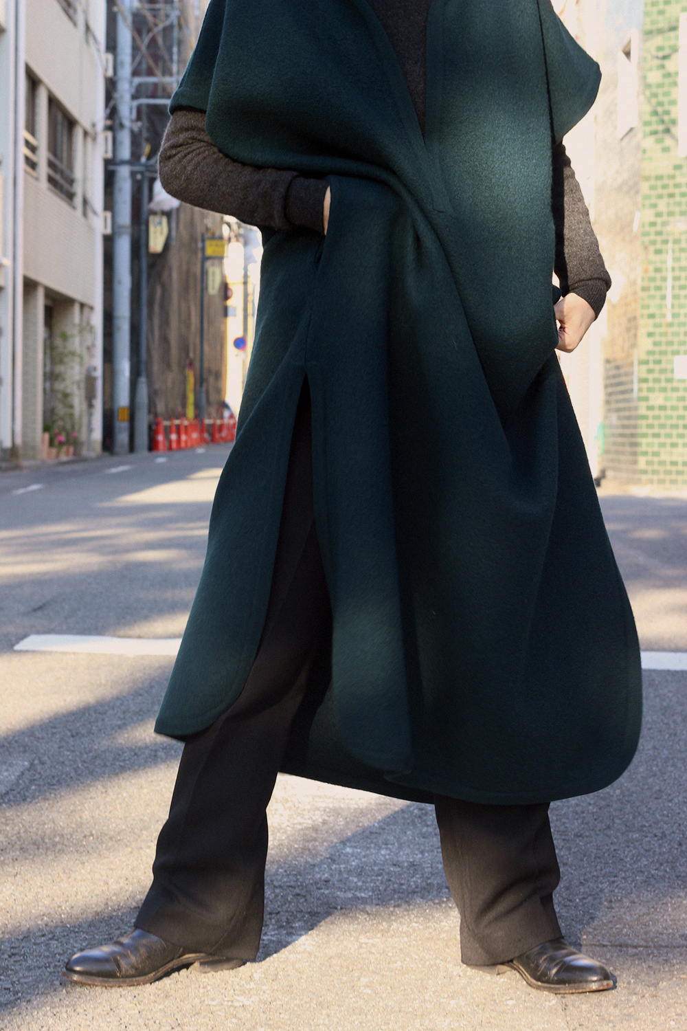 正規品お得 cristaseya クリスタセヤfelted wool caftan カフタンの